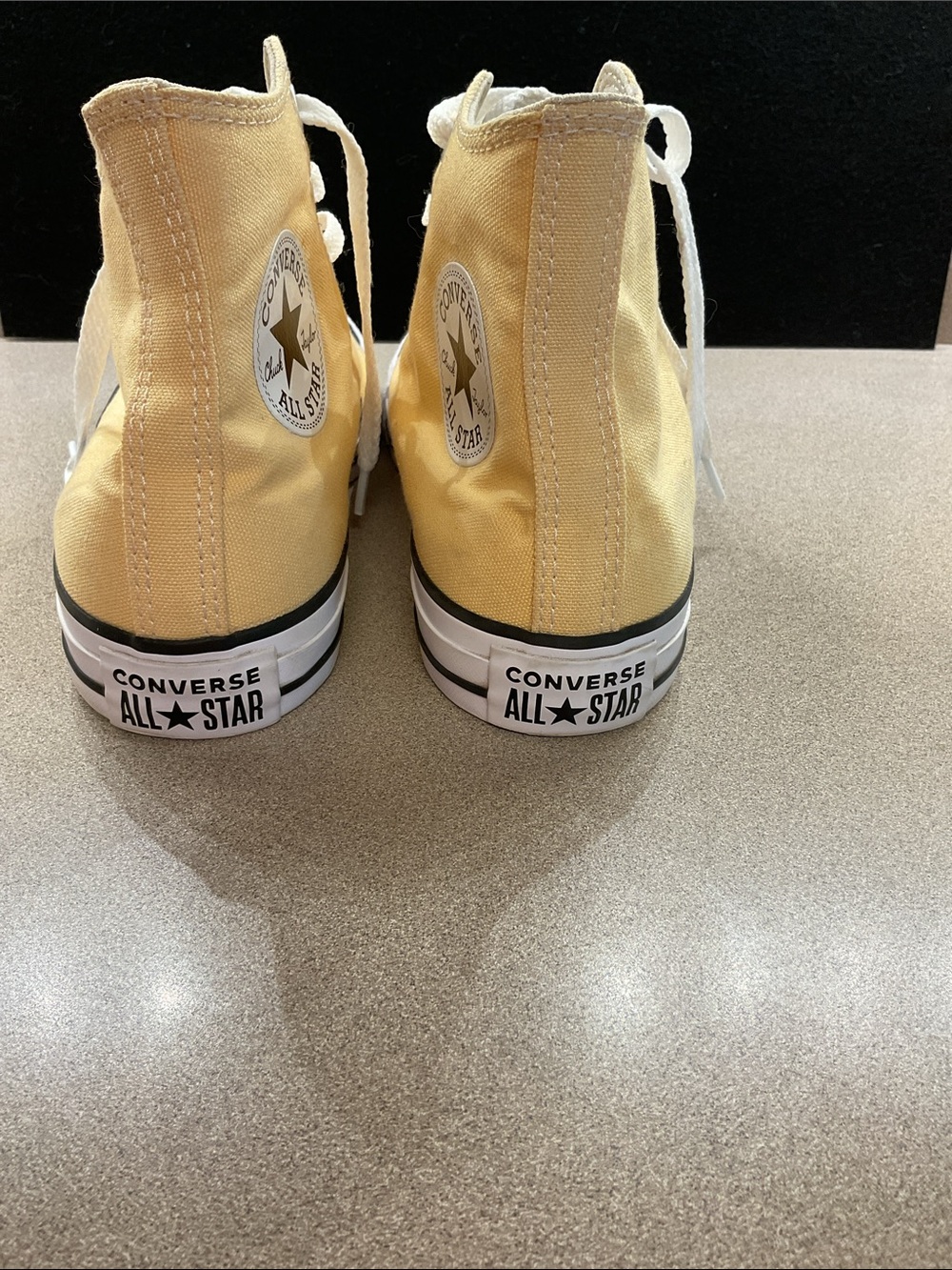 Converse - Picture 4 of 10